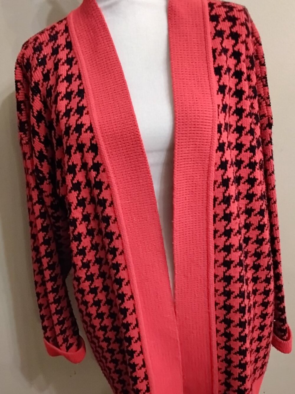 VTG 80s Sweater Bazaar Houndstooth Cardigan Open Front Red Black Knit Plus 20W